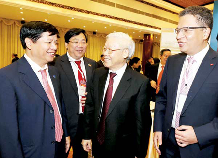 Tổng Bí thư Nguyễn Phú Trọng với các đại biểu dự Hội nghị Ngoại giao lần thứ 29 tại Hà Nội.